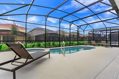 South Facing Pool Spa, Game Room Home Is Loaded! Villa