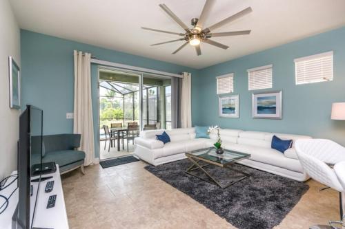 Spa Like Luxury In Solterra Resort Villa