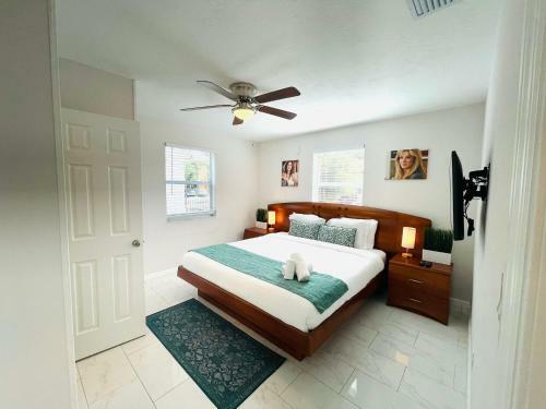 Supervilla - 6 Mins To Beach - Heated Pool