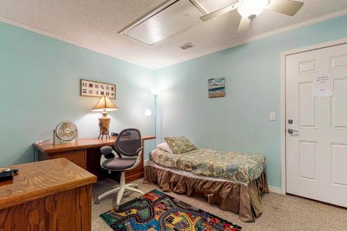 5 Bed 2 Bath Vacation Home In Destin