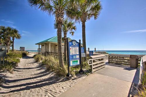 Apartamento Modern Resort Condo With Balcony - Walk To Beach!