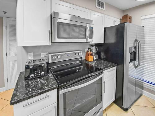 Mainsail Condominiums #332 By Destin Getaways