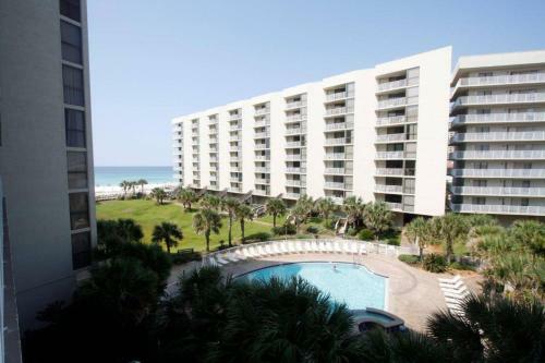 Mainsail Condominiums #332 By Destin Getaways