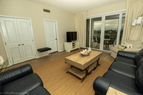 Apartamento Dolphin Point 701a Condo