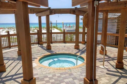 Apartamento Pelican Beach Resort Rentals