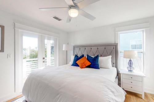 Cottages Of Crystal Beach: Clipper Cove
