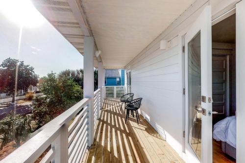 Cottages Of Crystal Beach: Clipper Cove