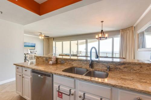 Tides Of Tops'l 1008 By Destin Getaways