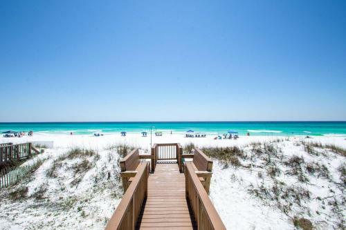 Gulf Paradise By Destin Getaways