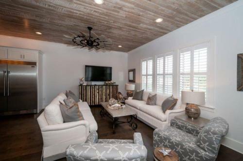 Sunshine Retreat By Destin Getaways