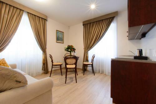 Apartamento Loveck� Z�mek Karl?tejn