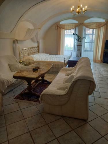 Apartm�n U Jaro??