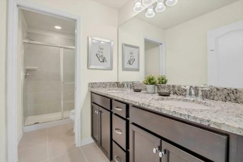 Windsor At Westside Mallory Disney Home