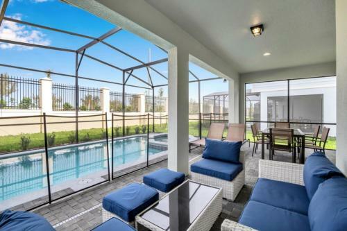 Windsor At Westside Mallory Disney Home