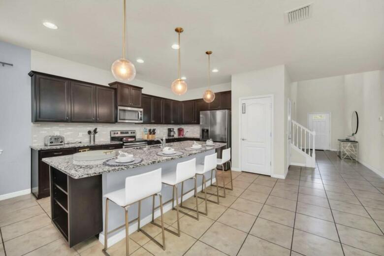 Sweet Orlando Cottage