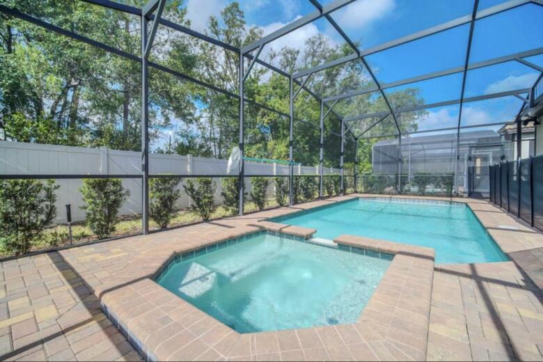 Sweet Orlando Cottage