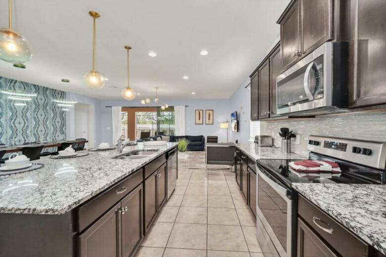 Sweet Orlando Cottage