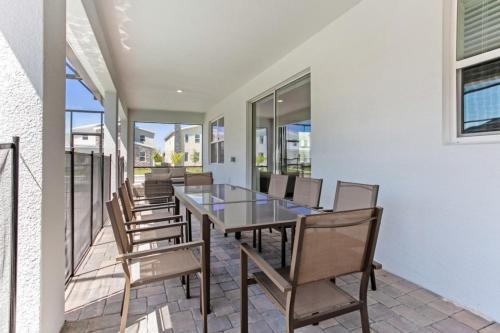 Superior 9 Bed Games Room, Pool Spa Themed Rooms! Home