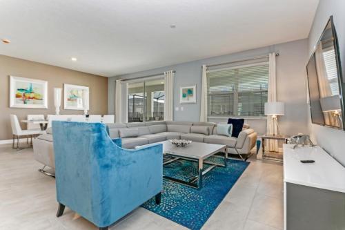Superior 9 Bed Games Room, Pool Spa Themed Rooms! Home