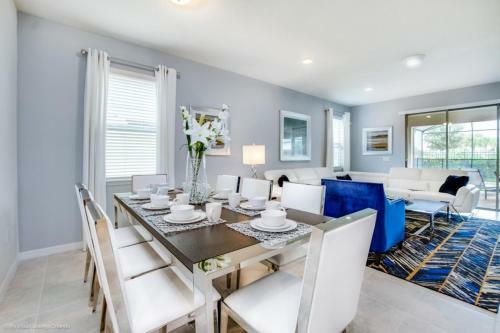 Detailed Bali Large Pool Home Newest Resort