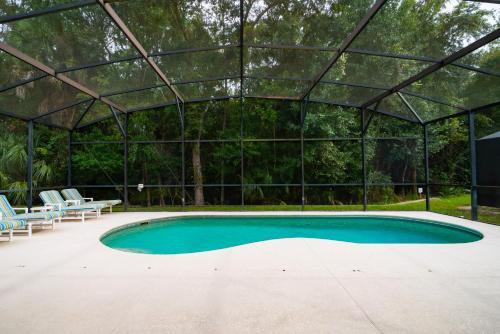 1219 Gorgeous Home W/3-master's*games Rm*themed Rm