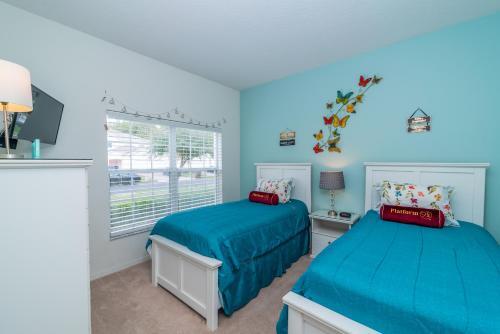 1219 Gorgeous Home W/3-master's*games Rm*themed Rm