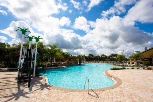 Sun Kissed 4 Bdm Townhome With Pool Townhouse