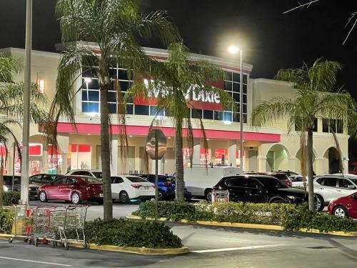 Apartamento 3 Bedrooms In Miami With Parking