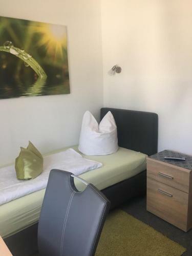 Hostal Fr�hst�ckspension Zur Krone