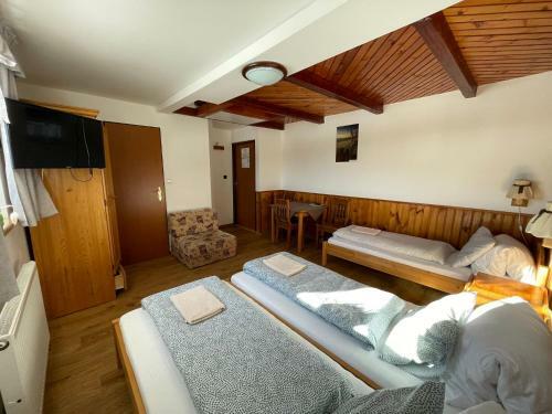 Hostal Pension Hones