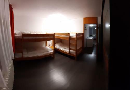 Apartamento Ferienwohnung Falkennest