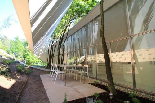 Slope Design Villa - Luxurious Architecture Villa