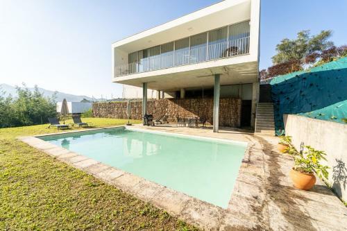 Santo Amaro - V3 Privada Com Piscina, Localizada Junto Ao Golf - Ponte de Lima