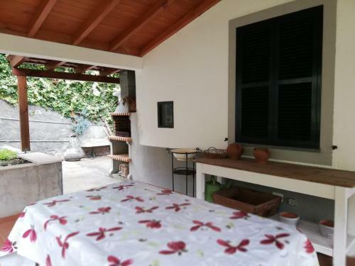 Av� Lucindinha House - Porto Moniz