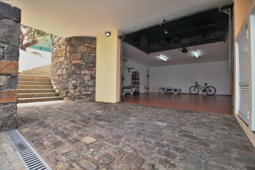 Porto Moniz Villa