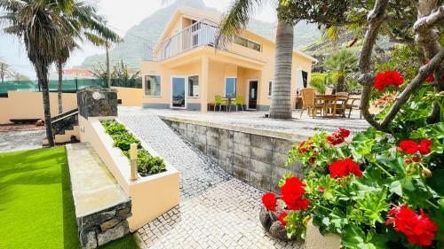 Porto Moniz Villa