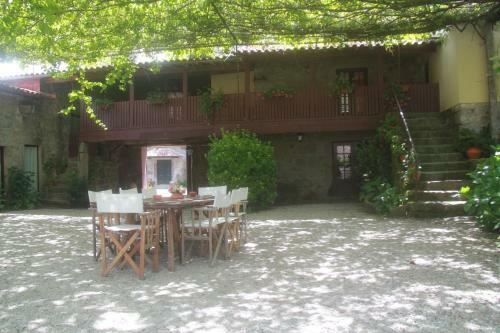 Casa De S�o Vicente De Cima