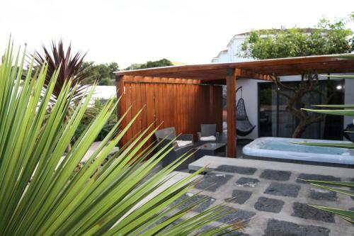 Santa Rita Greenhouse Villas