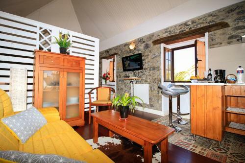 Hostal Casa Velha D Fernando E Casa Av� Augusta