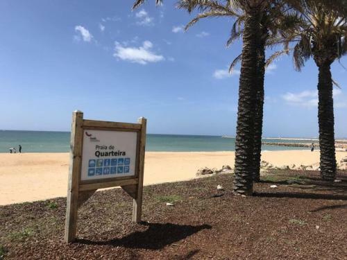 Apartamento Frente Ao Mar Com Piscina De �gua Salgada