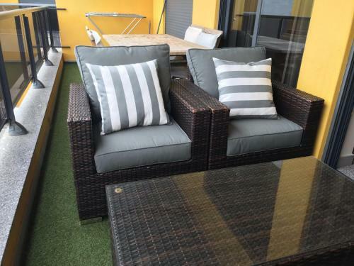 Apartamento Frente Ao Mar Com Piscina De �gua Salgada