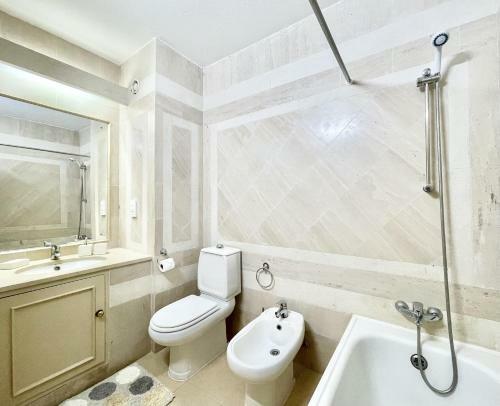 Apartamento Alcharb - Pool & City Center - Vilamoura
