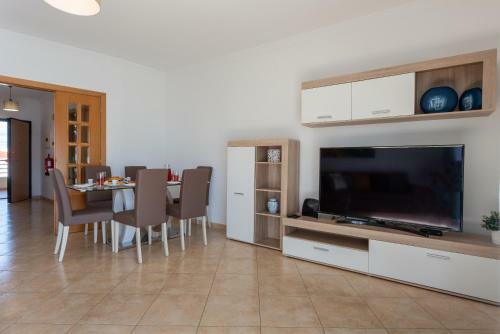 Apartamento Monarquia - T3 Quarteira