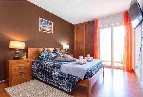 Apartamento T3 Alex,moderno Iluminado E Amplo,excelente Local