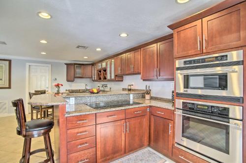 Pompano Beach Retreat With Pool About 4 Mi To Beach