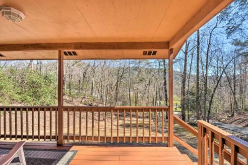 Pet-friendly Mountain Cabin With Ramp Access!