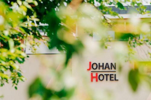 Johan Hotel