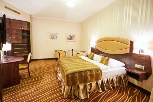 Casino&hotel Admiral Al?b?t�n