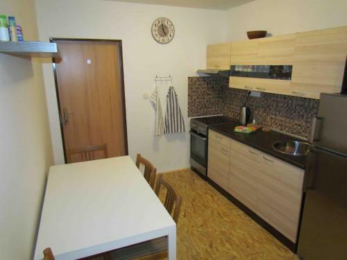 Apartamento Dopravna Al?b?t�n