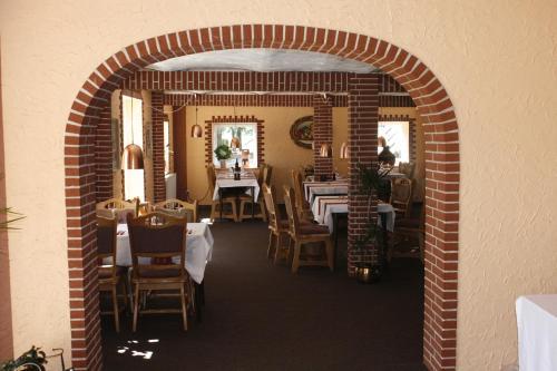 Hostal Toscana Restaurant And Bed & Breakfast